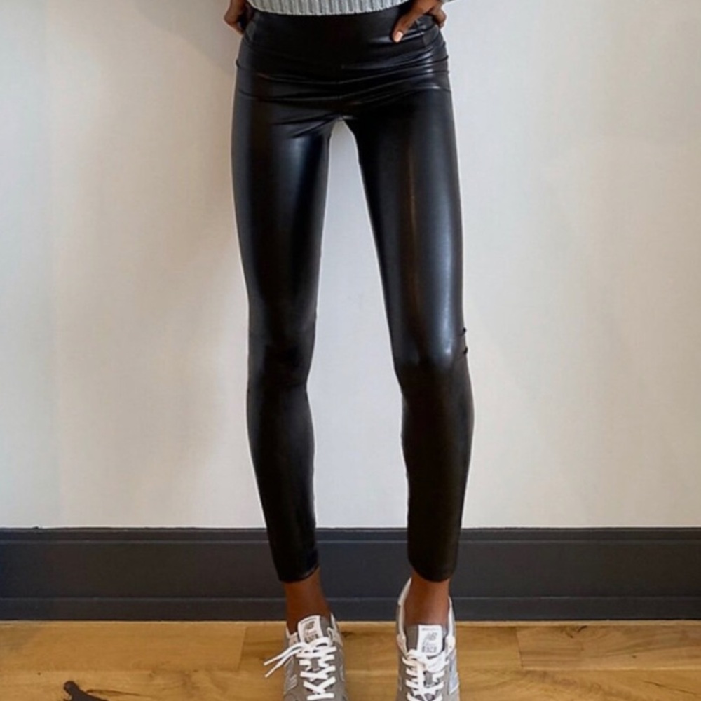 Wilfred Black Fully Lined Faux Leather Pants - Size Small